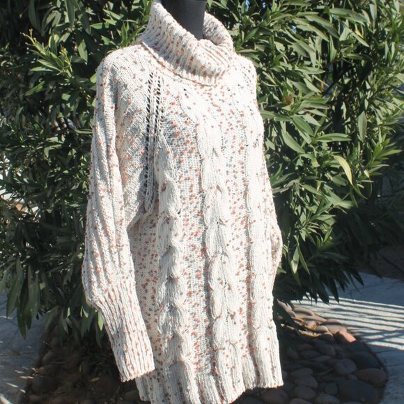 Moon and Madison Turtle Neck Sweater Size Large Off White Speckled Cable Knit - Picture 1 of 9